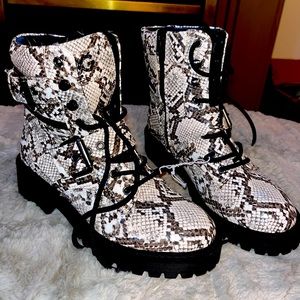 Snake Skin Guess Boots Brand New